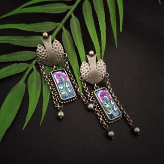 Handpainted(r) studs -1