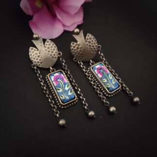 Handpainted  (r) s -8