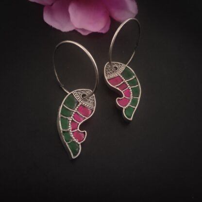 Multi colored matsya baali