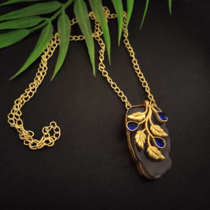 Irregular agates leaves -14