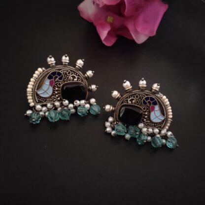 Half moon studs - 4
