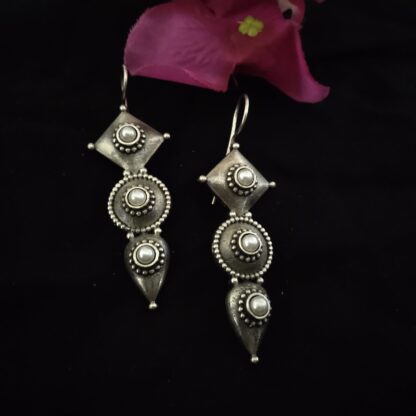 Geometric danglers - 4