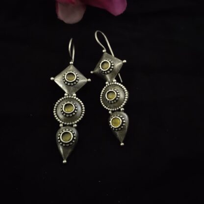 Geometric danglers - 3