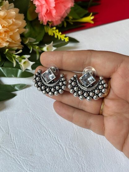 White mini chaand studs - Image 2