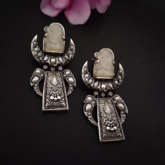 Grey Buddha mor