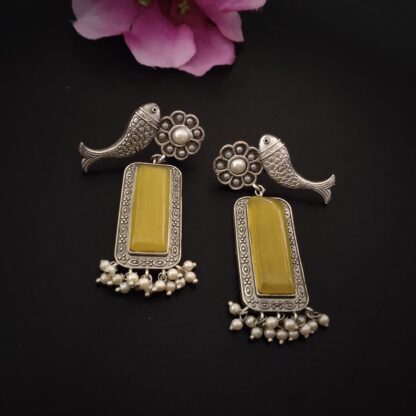 Floral yellow matsya