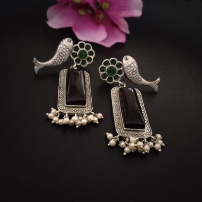 Maroon floral matsya