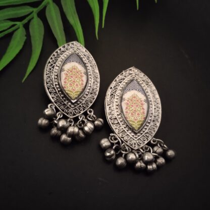 Quirky floral studs -3