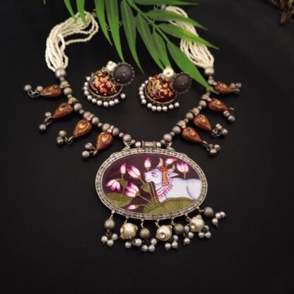 Pichwai Jhumka set - 10