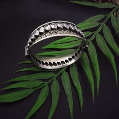 Tapered crystal kada - 2 - Image 4