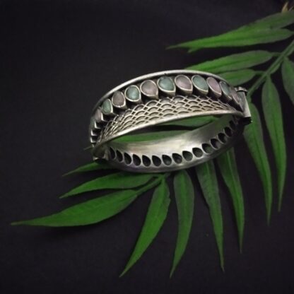 Tapered crystal kada - 4 - Image 2