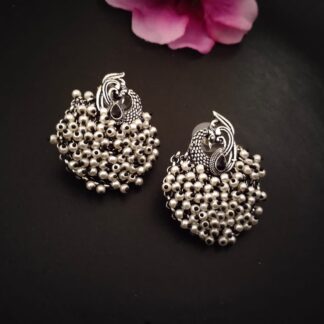 Morni pearls studs -3
