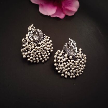 Morni pearls studs -2