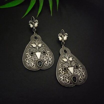 Ornate bageecha - Image 2