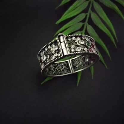 Floral crystal kada - 2 - Image 2