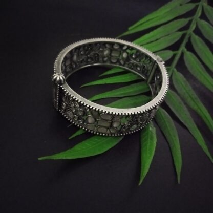 Floral crystal kada - 6 - Image 4