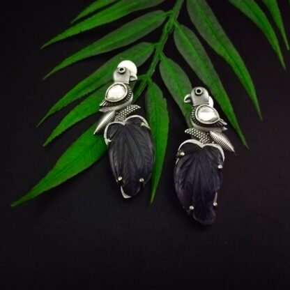 Carved leaf bird - 4
