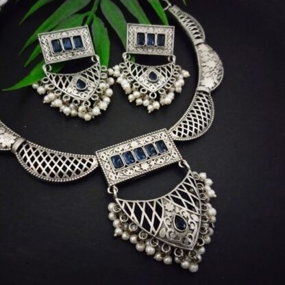 Dainty contemporary set - 2 - Image 2