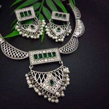 Dainty contemporary set - 3 - Image 2