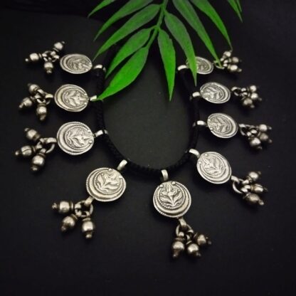 Tribal oval leaf pendants