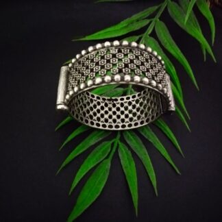 Jaali floral kada