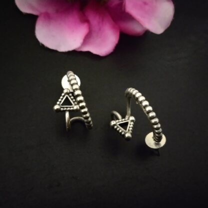 Geometric spiral hoops