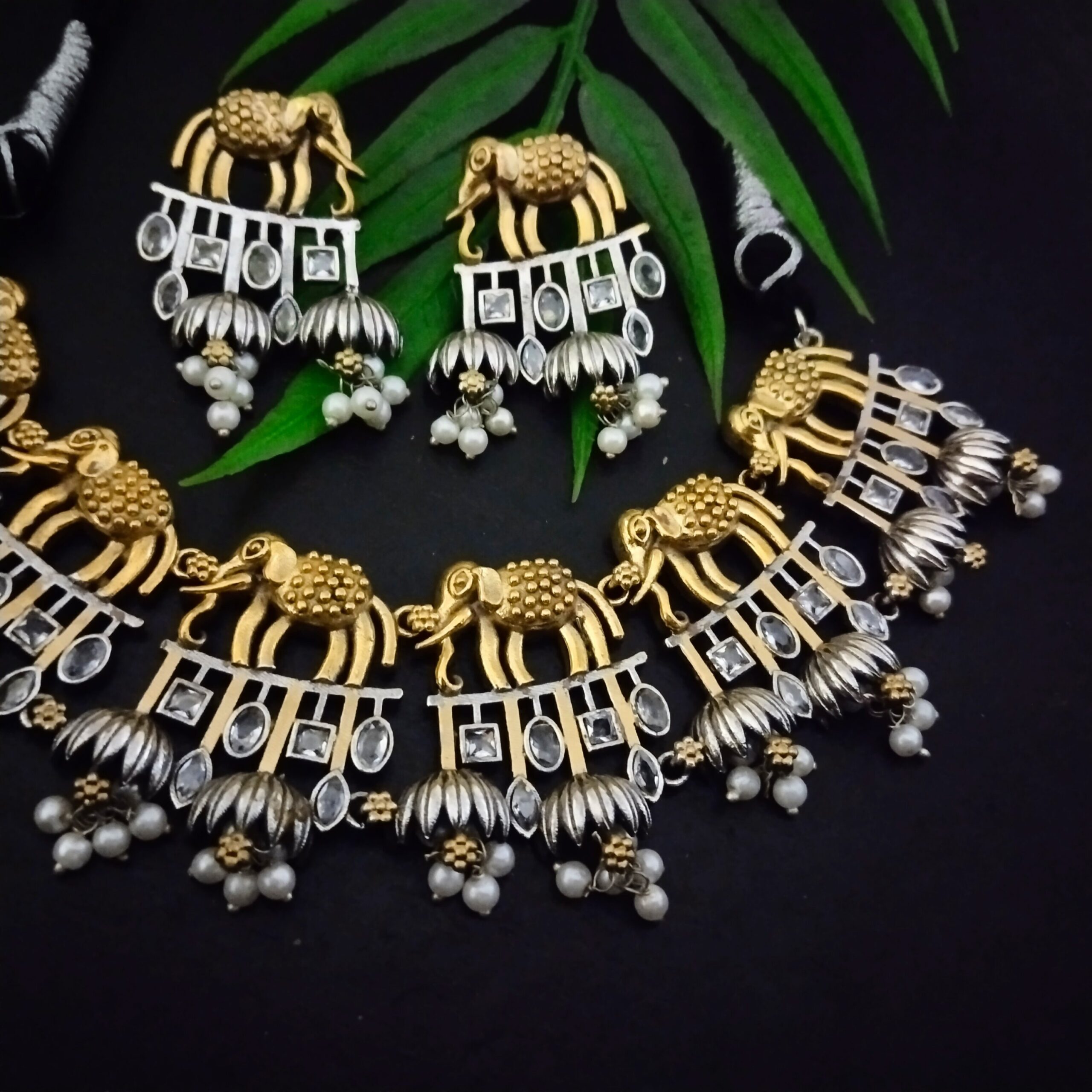 Jugalbandi haathi set -2 white - Image 2