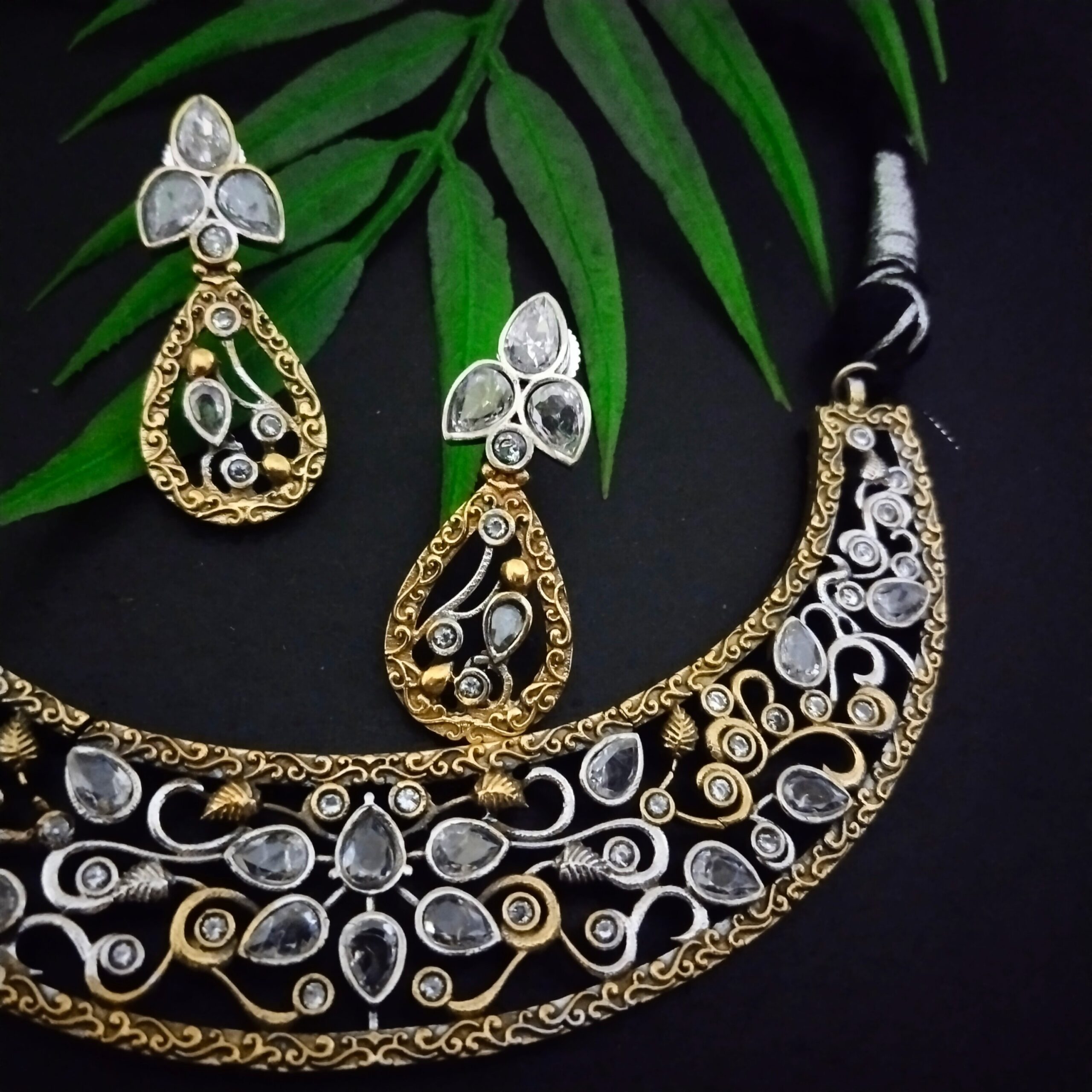 Hasli floral choker set -1 - Image 2