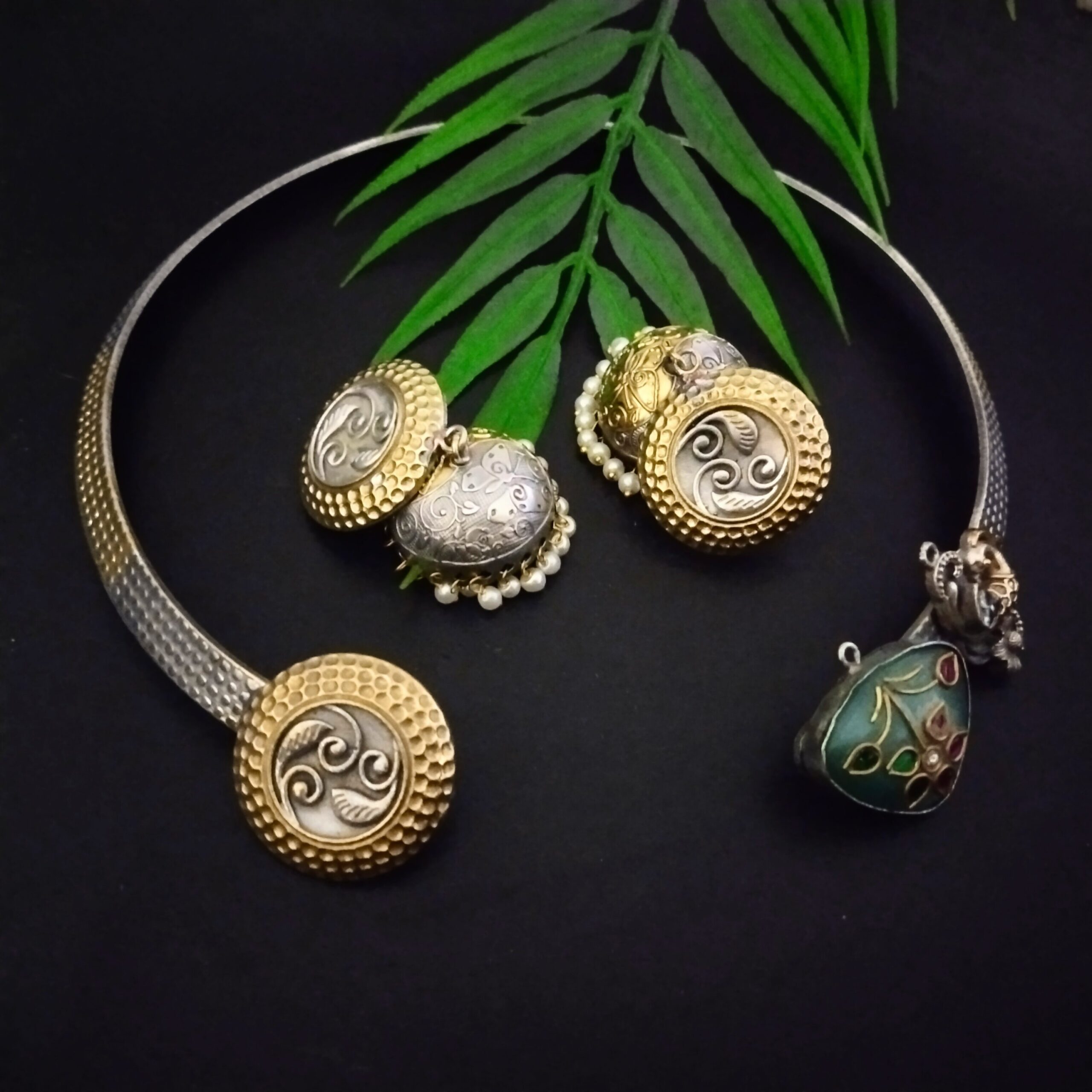 Dainty sunheri fusion set - 2