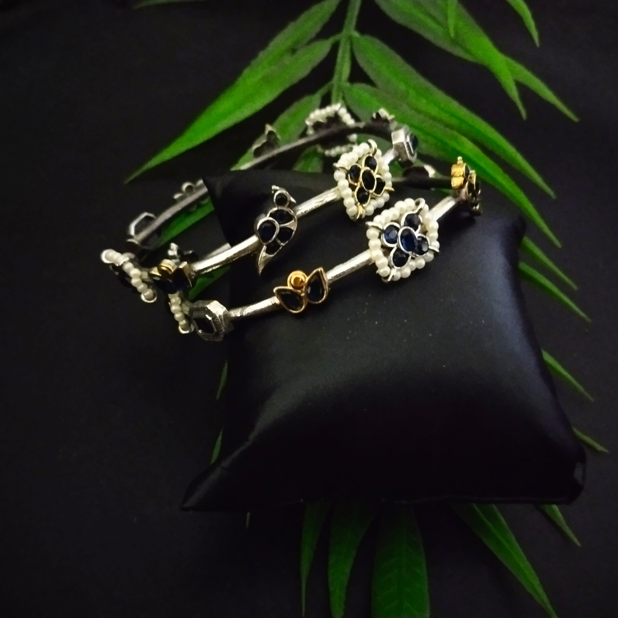 Kundan lotus chidiya bracelet - 2 / navy - Image 2