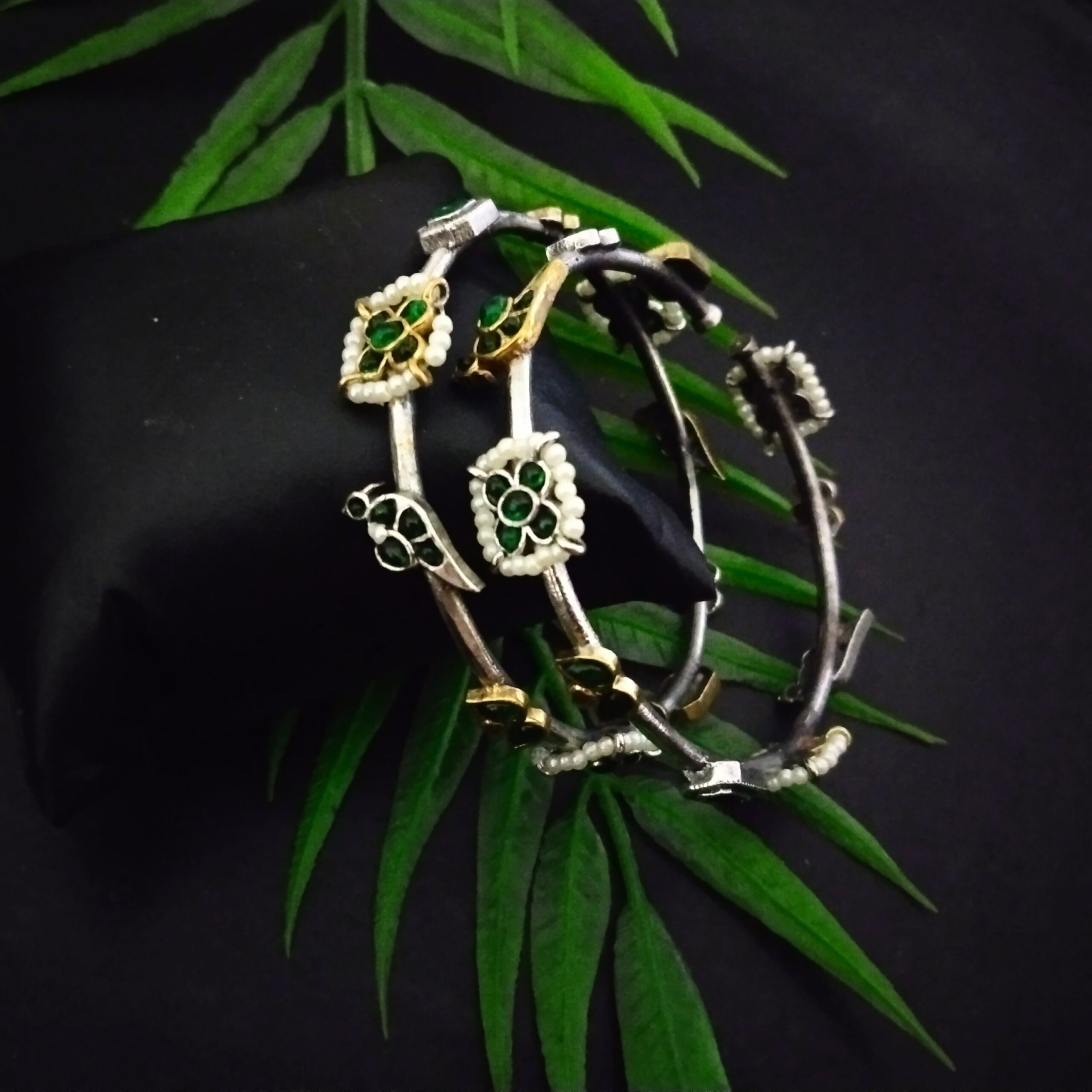 Kundan lotus chidiya bracelet - 3 / green