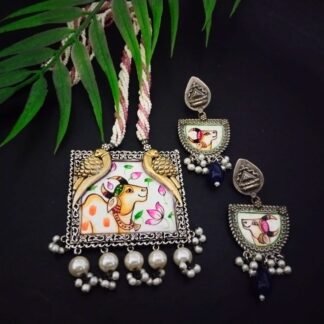 Zarokha pichwai moti set - 2
